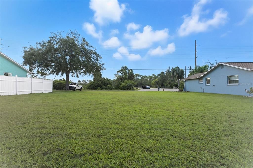 待售: $180,000 (0.15 acres)