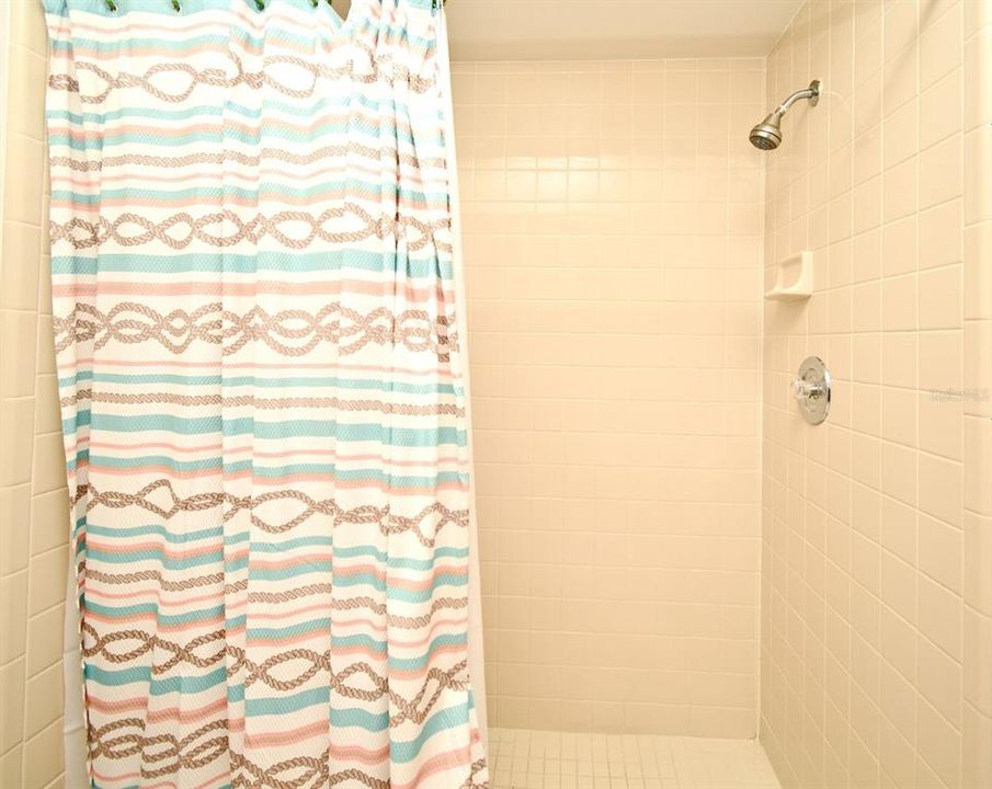 待售: $435,000 (4 贝兹, 2 浴室, 1896 平方英尺)