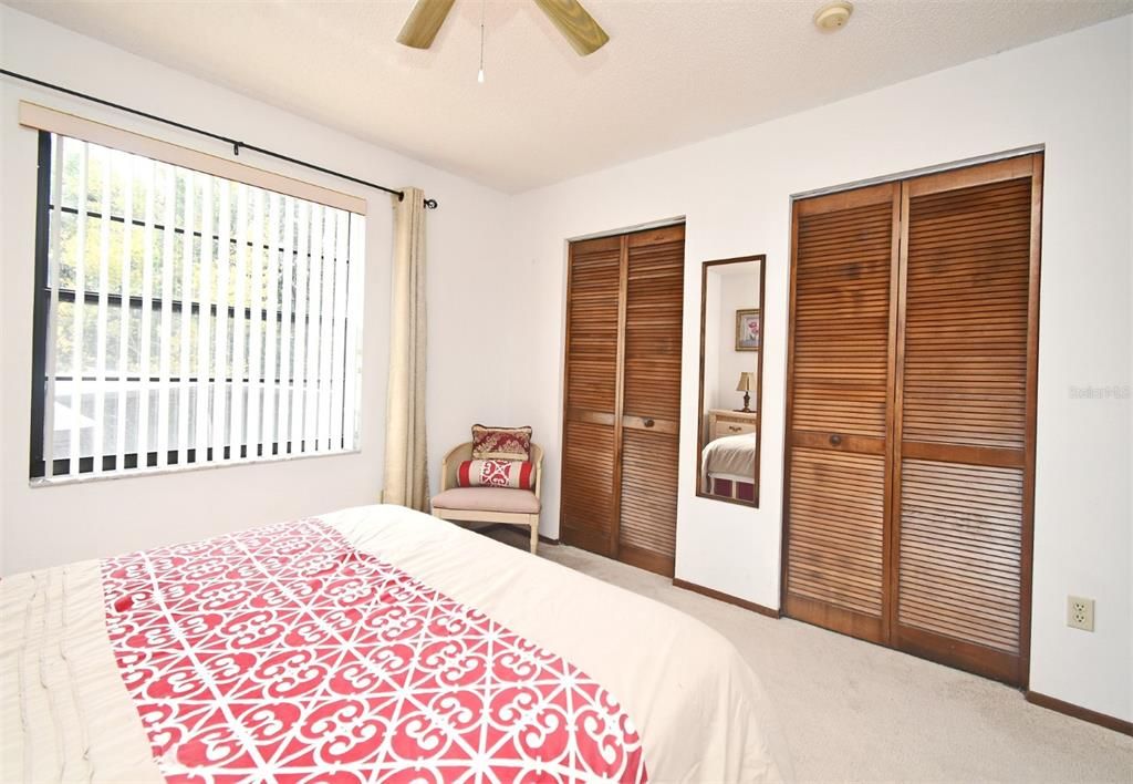 待售: $435,000 (4 贝兹, 2 浴室, 1896 平方英尺)