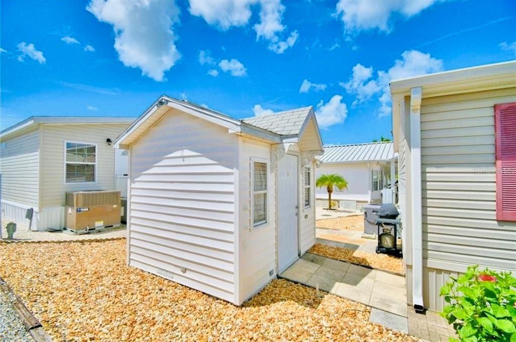 待售: $180,000 (3 贝兹, 2 浴室, 1080 平方英尺)