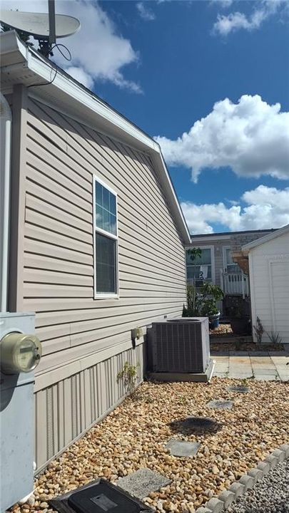 待售: $180,000 (3 贝兹, 2 浴室, 1080 平方英尺)