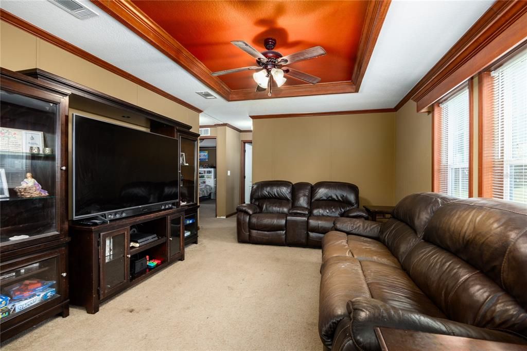 For Sale: $267,000 (4 beds, 3 baths, 2052 Square Feet)