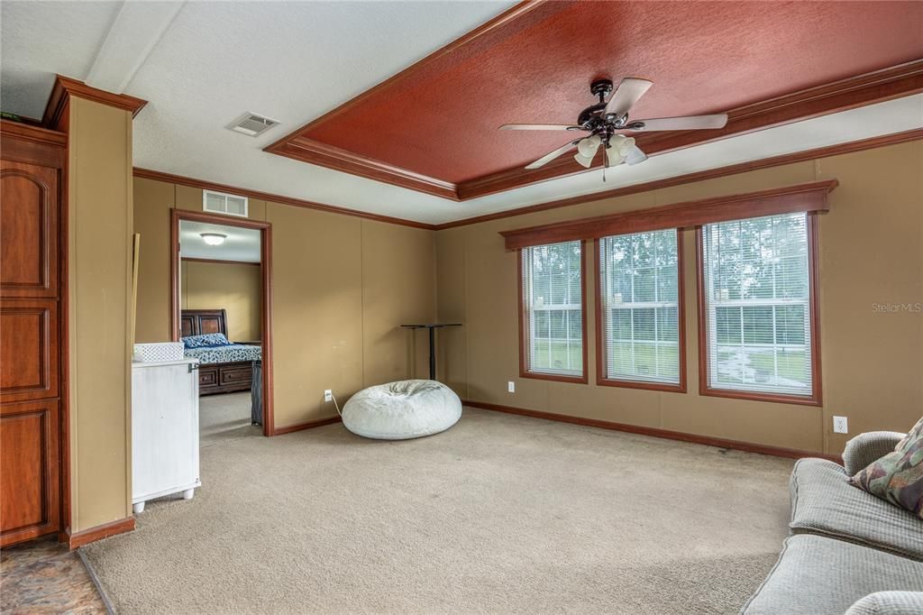 For Sale: $267,000 (4 beds, 3 baths, 2052 Square Feet)