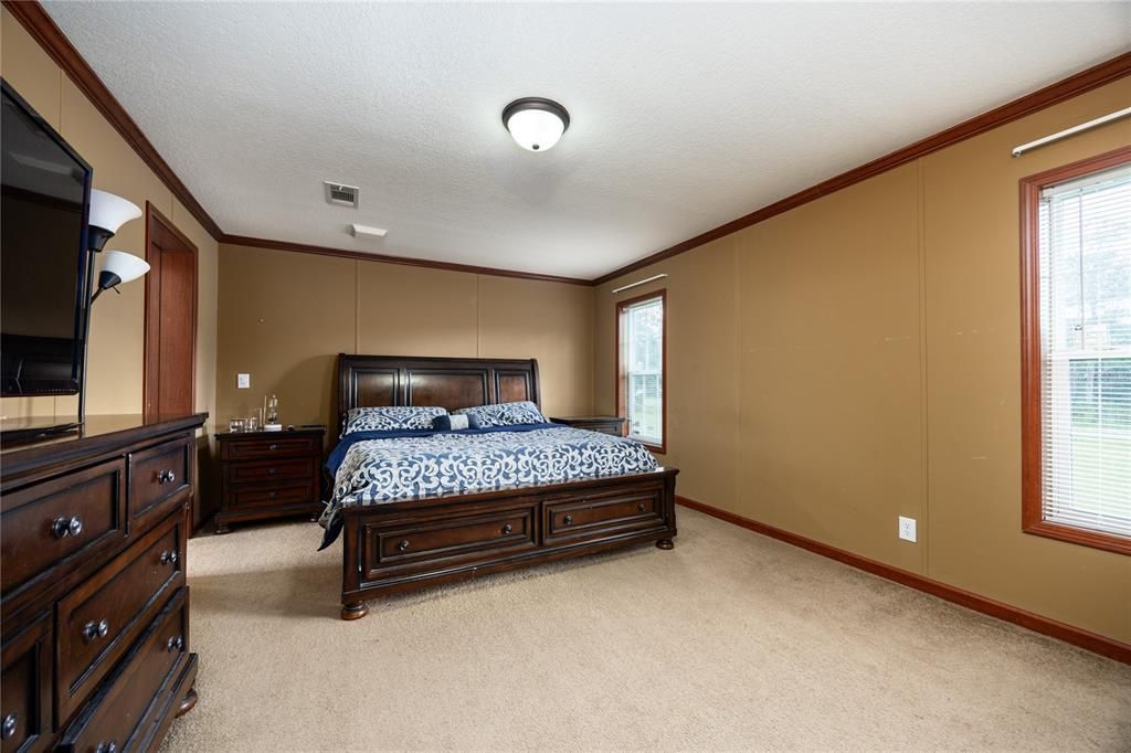 For Sale: $267,000 (4 beds, 3 baths, 2052 Square Feet)