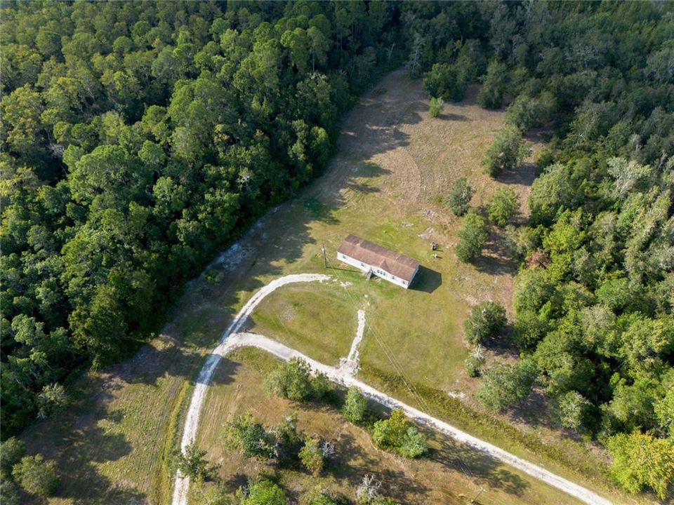 For Sale: $267,000 (4 beds, 3 baths, 2052 Square Feet)