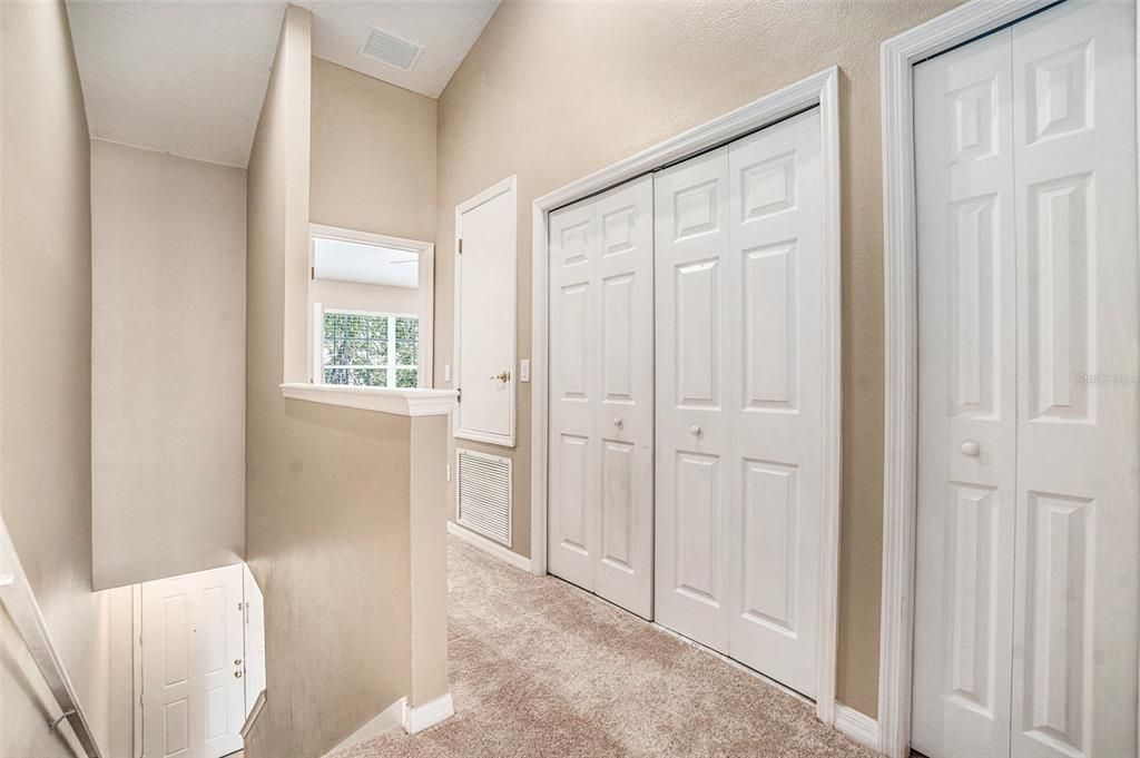 For Sale: $267,000 (2 beds, 2 baths, 1216 Square Feet)