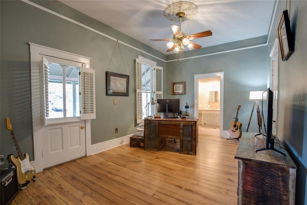 На продажу: $925,000 (4 спален, 3 ванн, 2912 Квадратных фут)