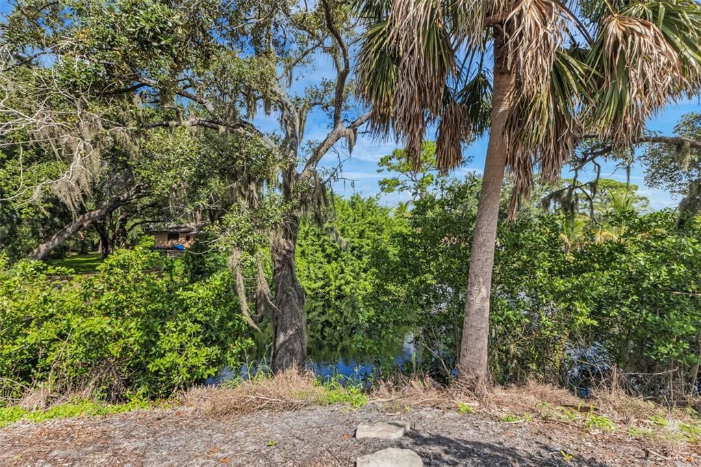 Activo con contrato: $499,999 (3 camas, 2 baños, 2978 Pies cuadrados)