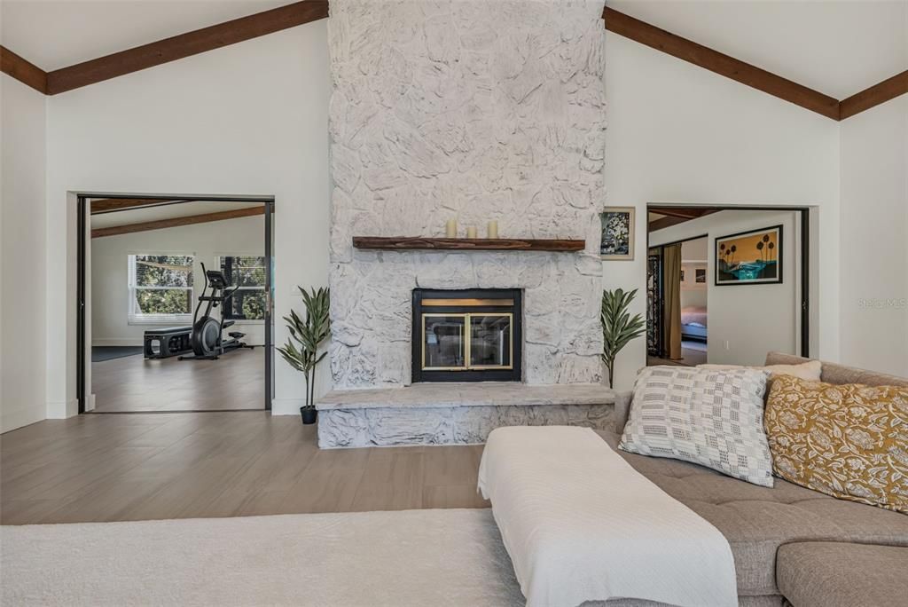 Activo con contrato: $499,999 (3 camas, 2 baños, 2978 Pies cuadrados)