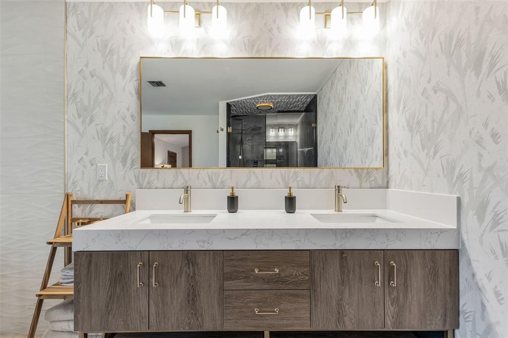 Activo con contrato: $499,999 (3 camas, 2 baños, 2978 Pies cuadrados)