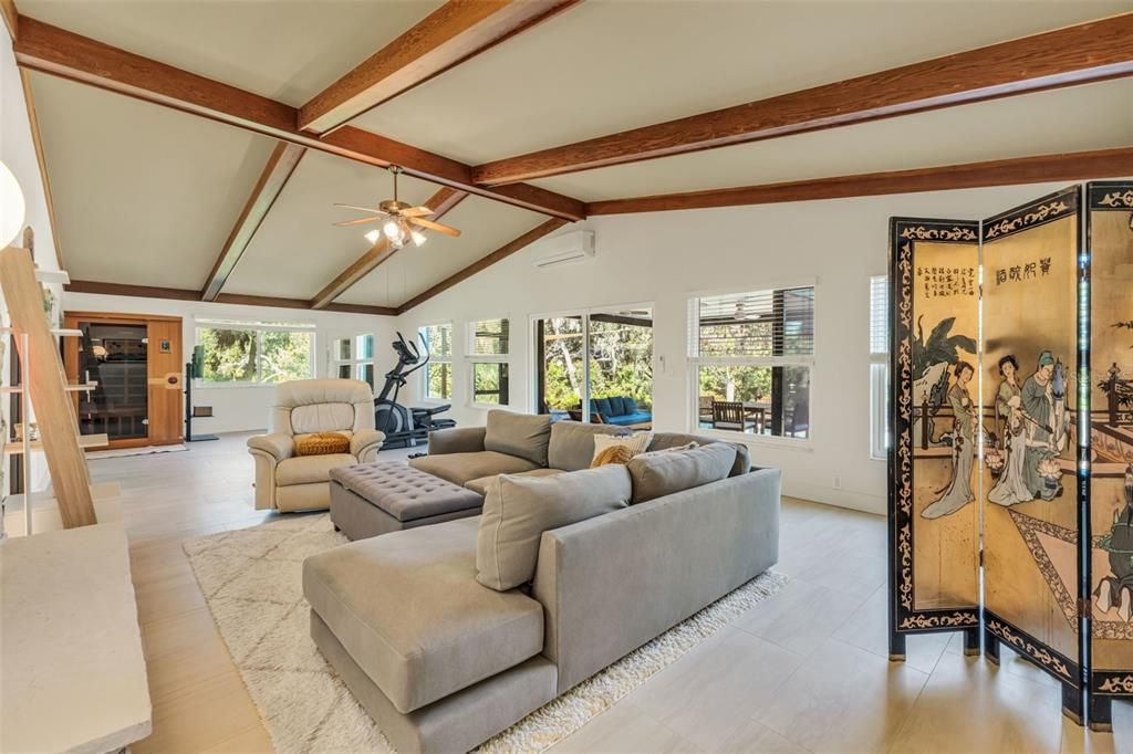 Activo con contrato: $499,999 (3 camas, 2 baños, 2978 Pies cuadrados)