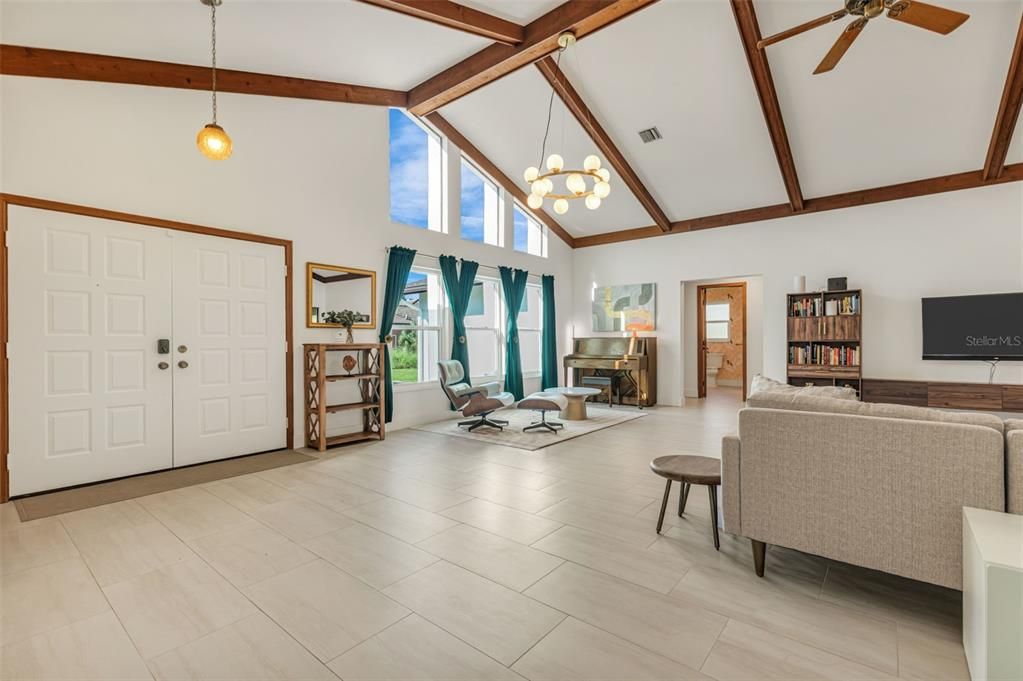 Activo con contrato: $499,999 (3 camas, 2 baños, 2978 Pies cuadrados)