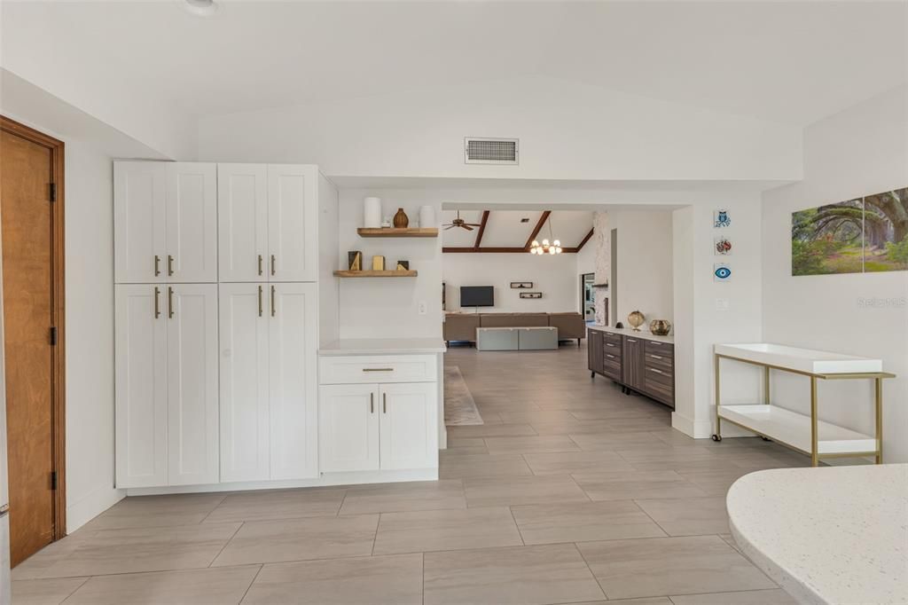 Activo con contrato: $499,999 (3 camas, 2 baños, 2978 Pies cuadrados)