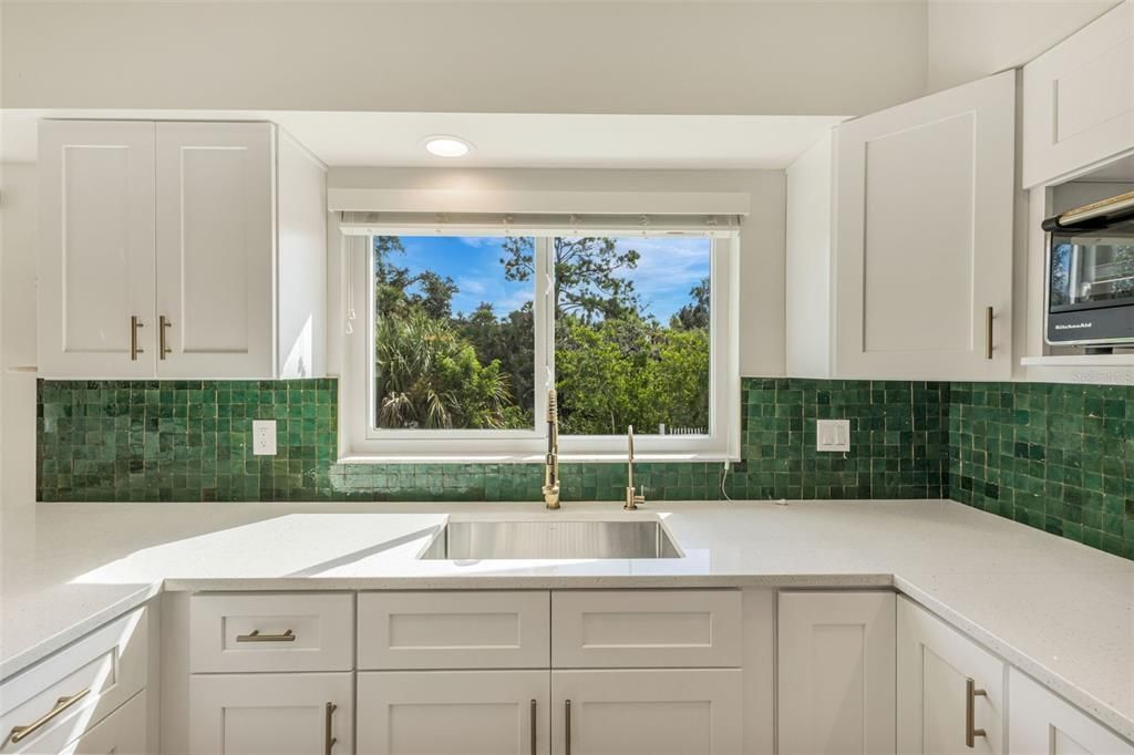 Activo con contrato: $499,999 (3 camas, 2 baños, 2978 Pies cuadrados)