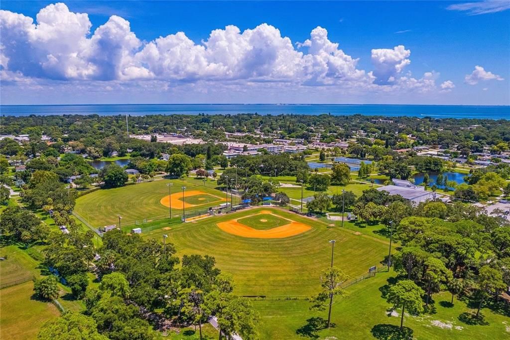 For Sale: $164,900 (2 beds, 2 baths, 940 Square Feet)