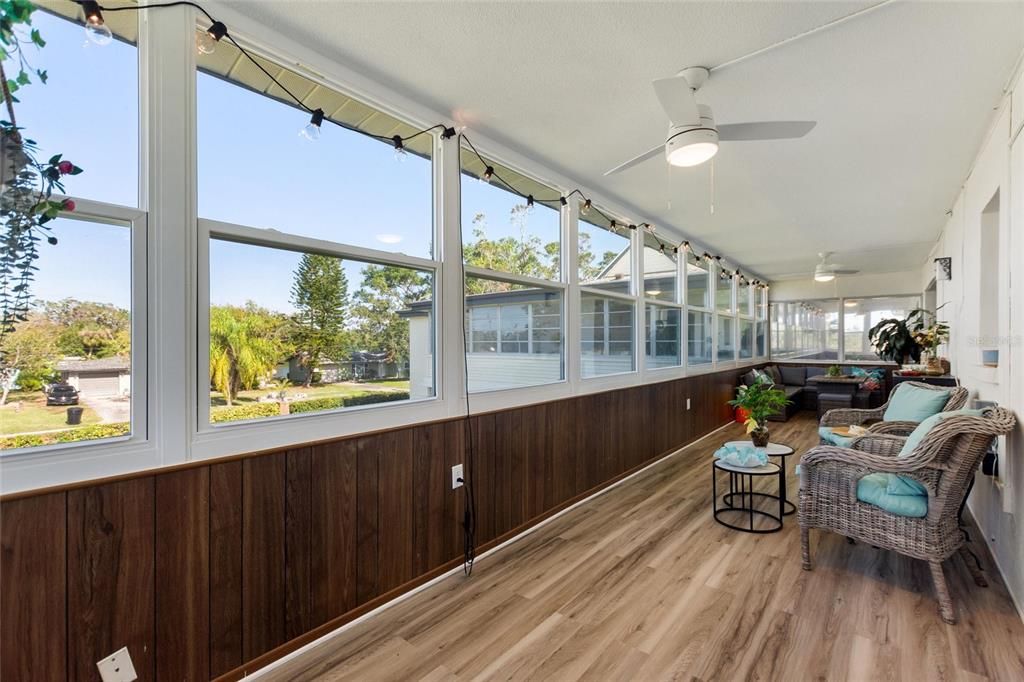 For Sale: $164,900 (2 beds, 2 baths, 940 Square Feet)