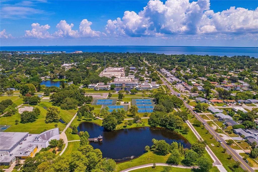 For Sale: $164,900 (2 beds, 2 baths, 940 Square Feet)