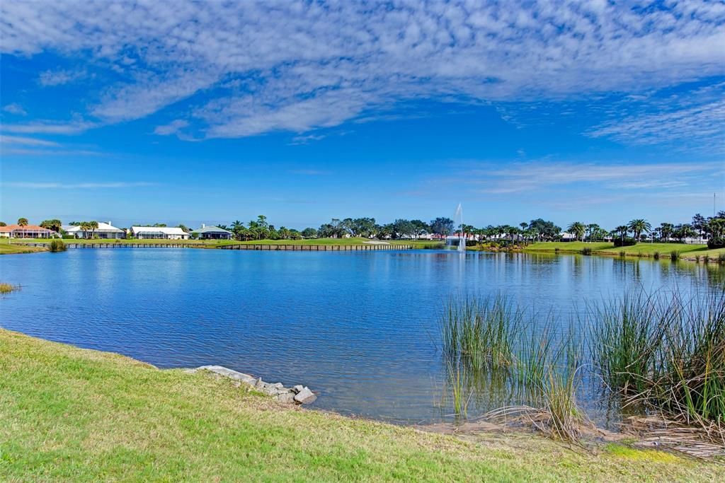 合同活跃: $719,900 (3 贝兹, 2 浴室, 2365 平方英尺)