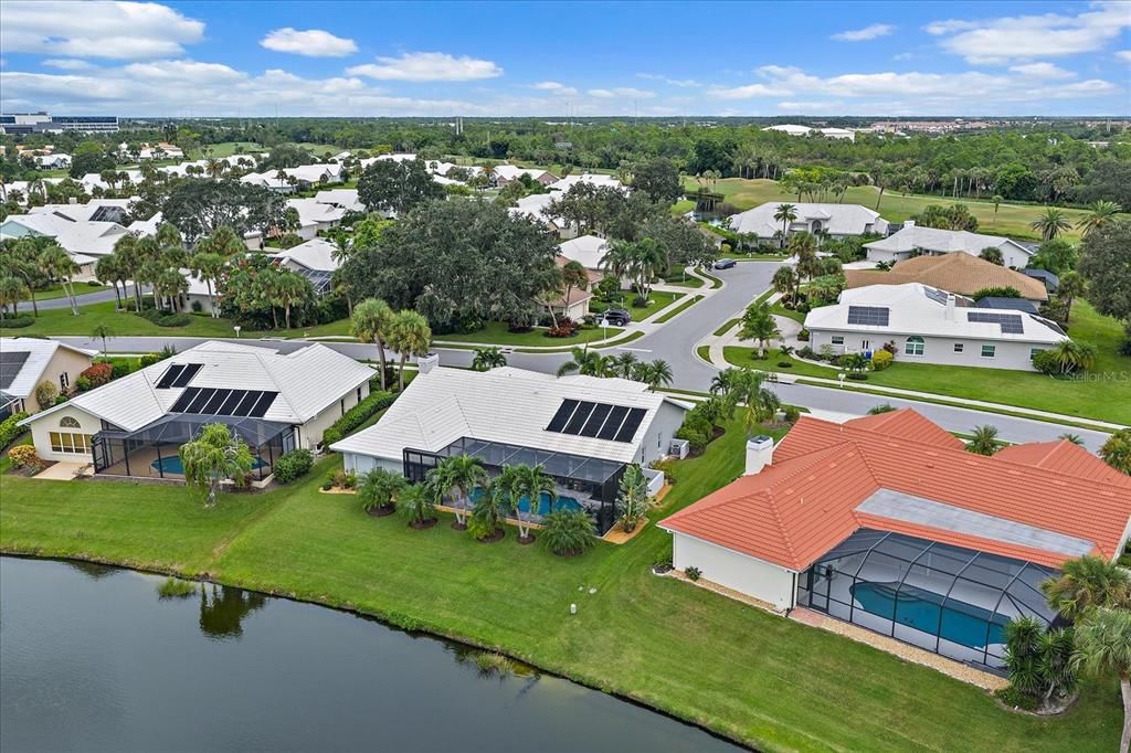 合同活跃: $719,900 (3 贝兹, 2 浴室, 2365 平方英尺)