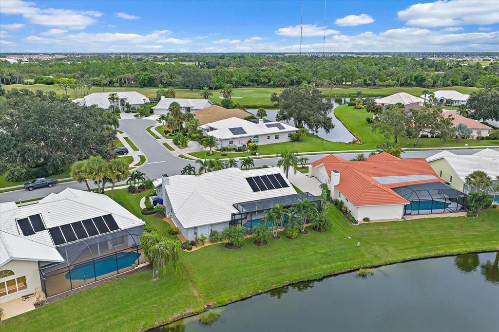 合同活跃: $719,900 (3 贝兹, 2 浴室, 2365 平方英尺)