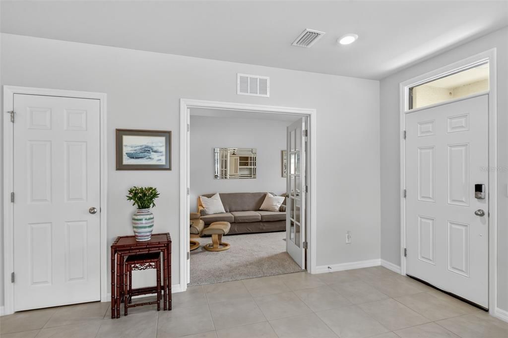 Под контрактом: $309,000 (2 спален, 2 ванн, 1516 Квадратных фут)