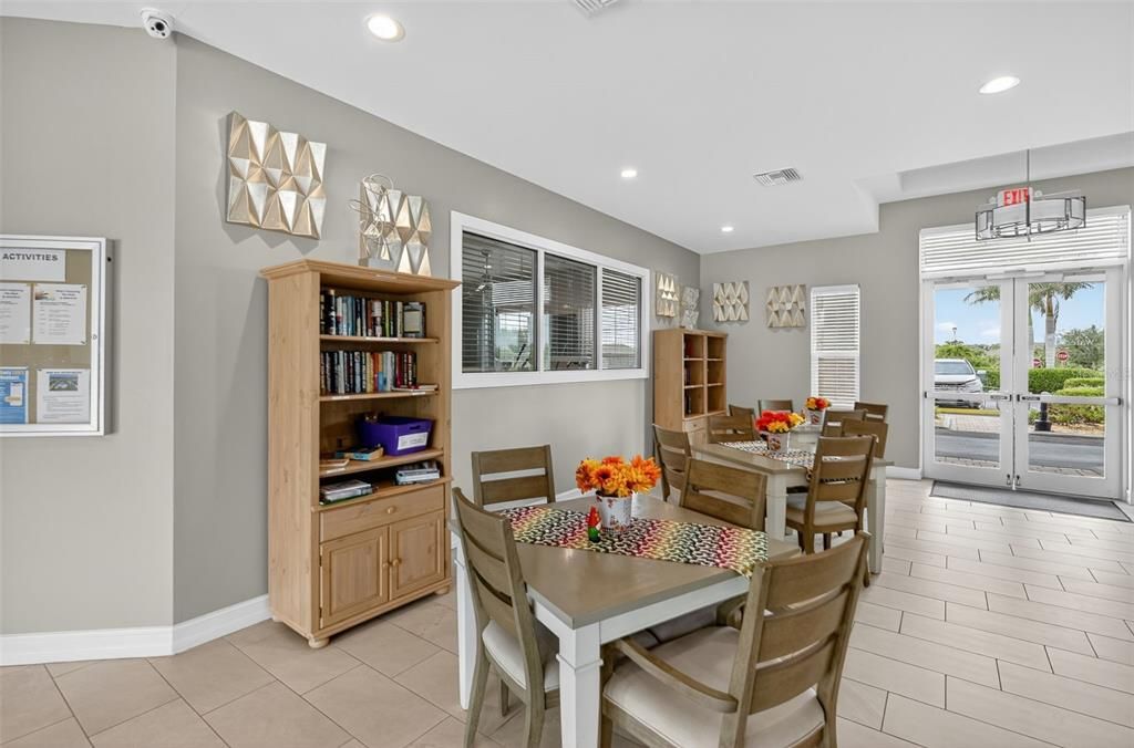 Под контрактом: $309,000 (2 спален, 2 ванн, 1516 Квадратных фут)