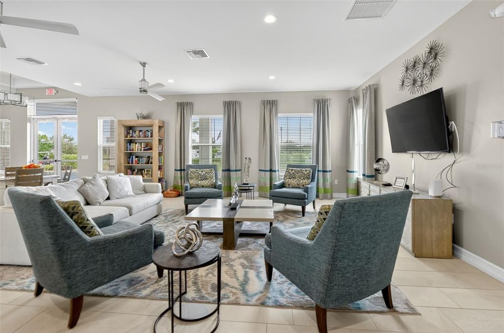 Под контрактом: $309,000 (2 спален, 2 ванн, 1516 Квадратных фут)