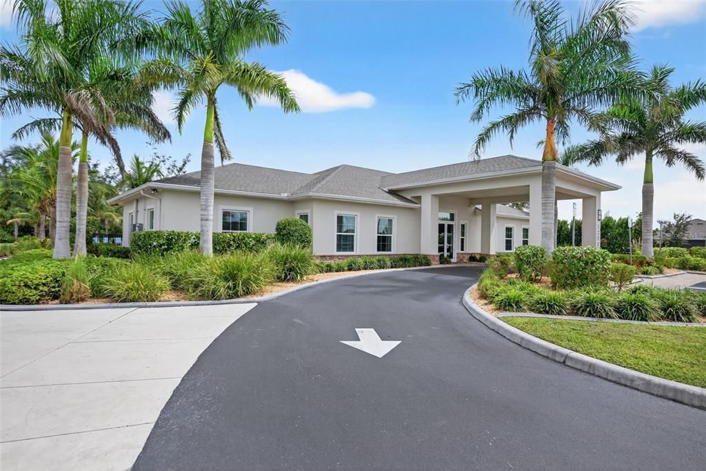 Под контрактом: $309,000 (2 спален, 2 ванн, 1516 Квадратных фут)