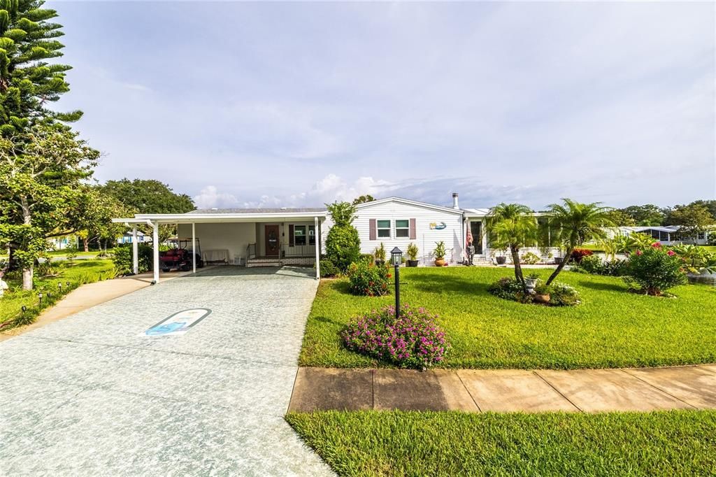 Active With Contract: $319,999 (3 beds, 2 baths, 2102 Square Feet)