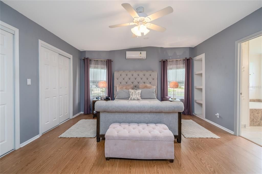 Active With Contract: $319,999 (3 beds, 2 baths, 2102 Square Feet)