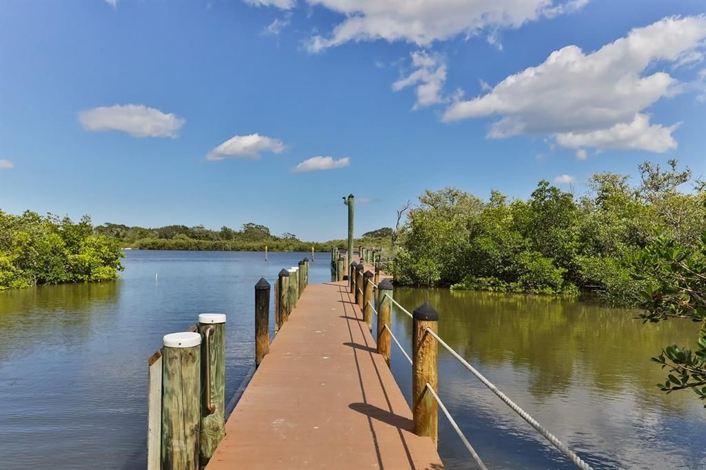 Active With Contract: $319,999 (3 beds, 2 baths, 2102 Square Feet)