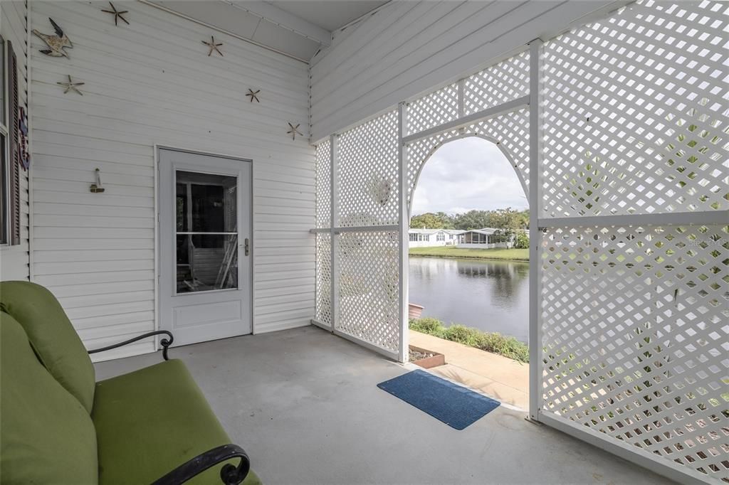 Active With Contract: $319,999 (3 beds, 2 baths, 2102 Square Feet)