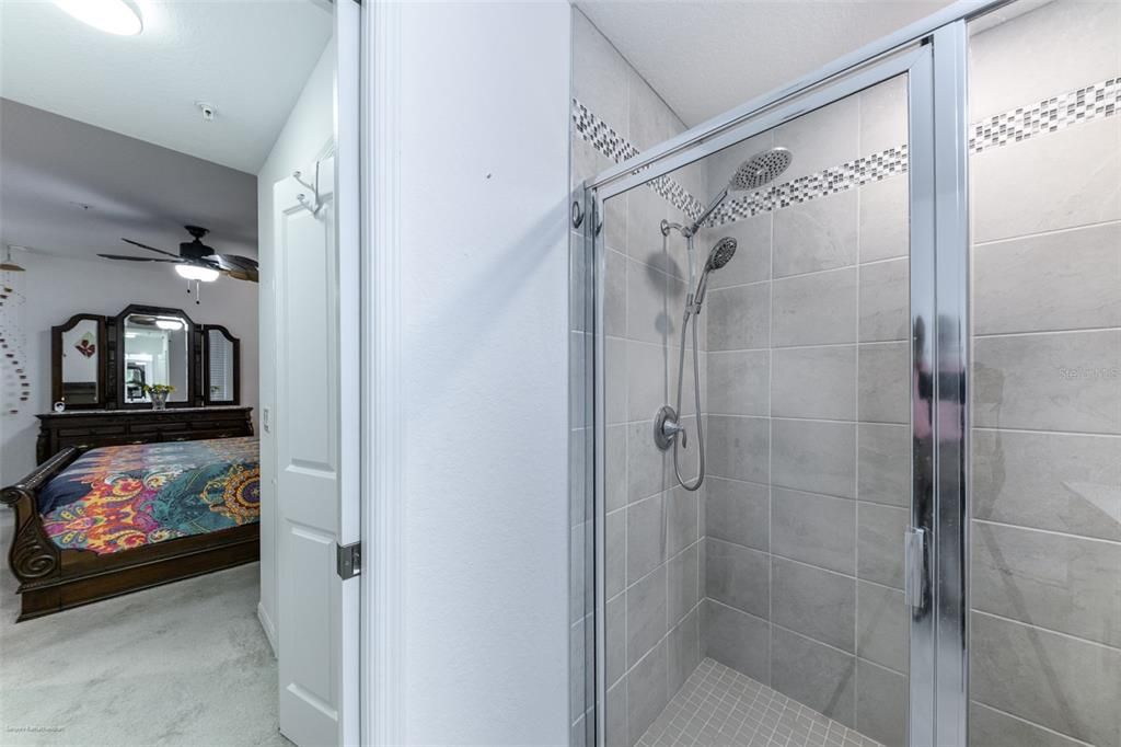 For Rent: $3,500 (2 beds, 2 baths, 1198 Square Feet)