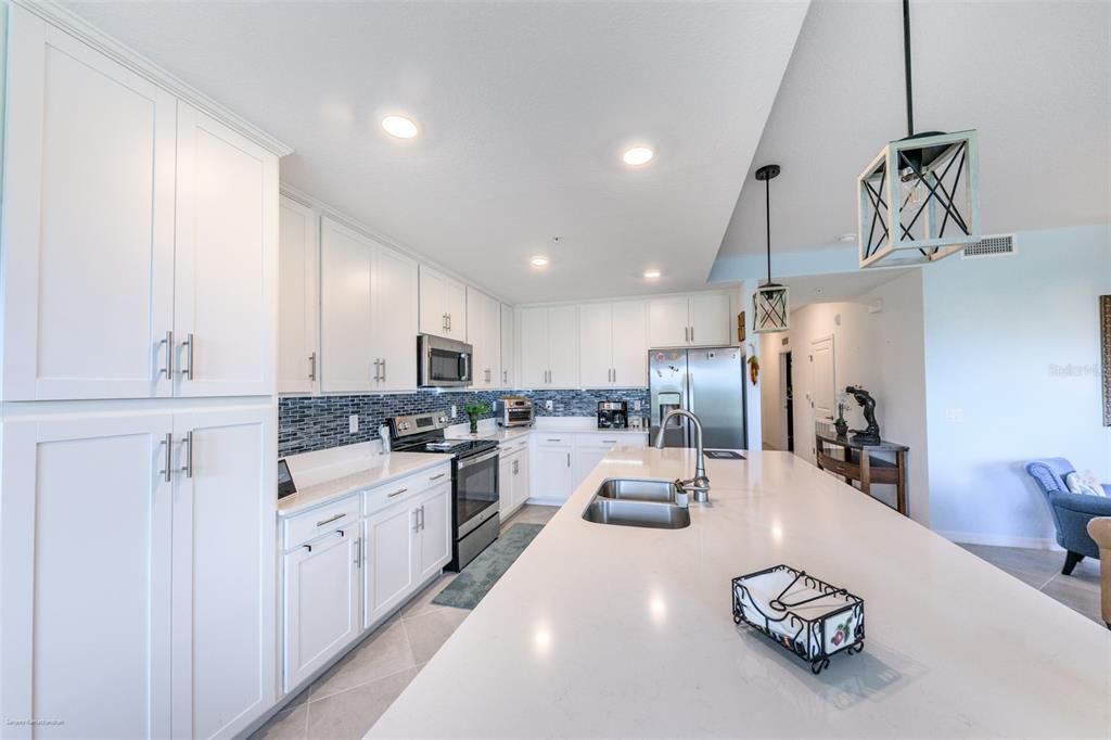 For Rent: $3,500 (2 beds, 2 baths, 1198 Square Feet)