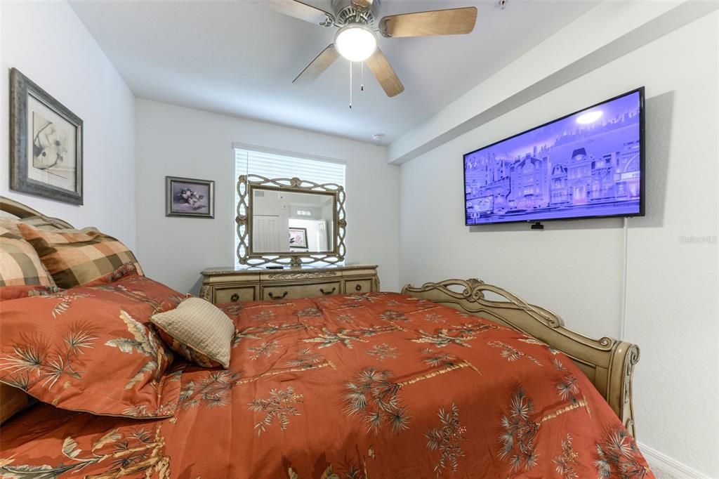 For Rent: $3,500 (2 beds, 2 baths, 1198 Square Feet)