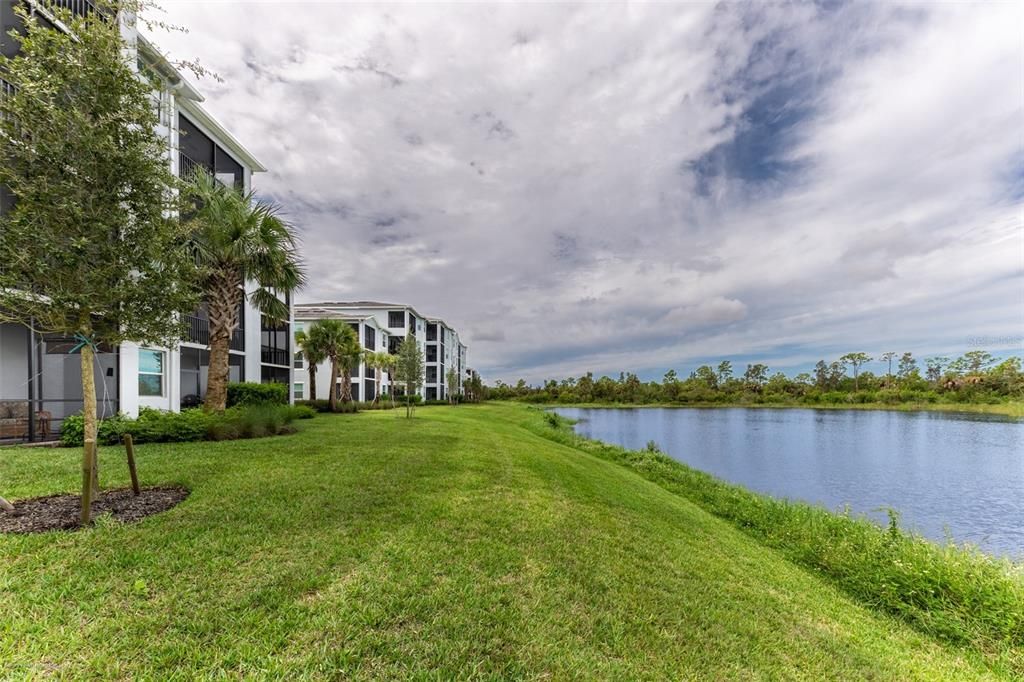 For Rent: $3,500 (2 beds, 2 baths, 1198 Square Feet)