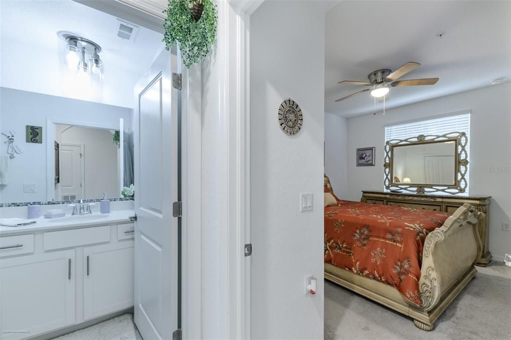 For Rent: $3,500 (2 beds, 2 baths, 1198 Square Feet)