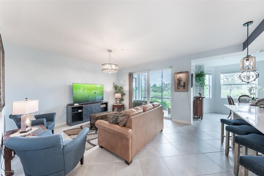 For Rent: $3,500 (2 beds, 2 baths, 1198 Square Feet)