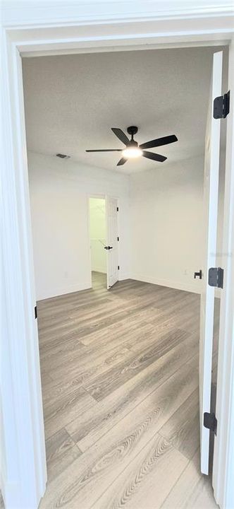 Active With Contract: $263,500 (2 beds, 2 baths, 986 Square Feet)