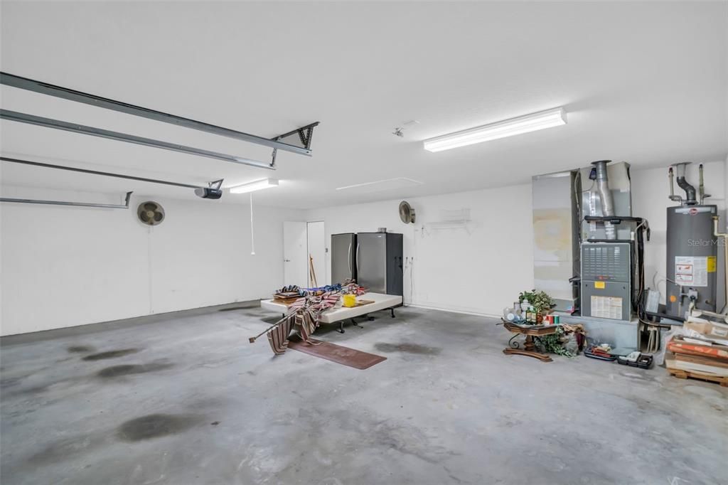 Под контрактом: $675,000 (4 спален, 3 ванн, 2663 Квадратных фут)