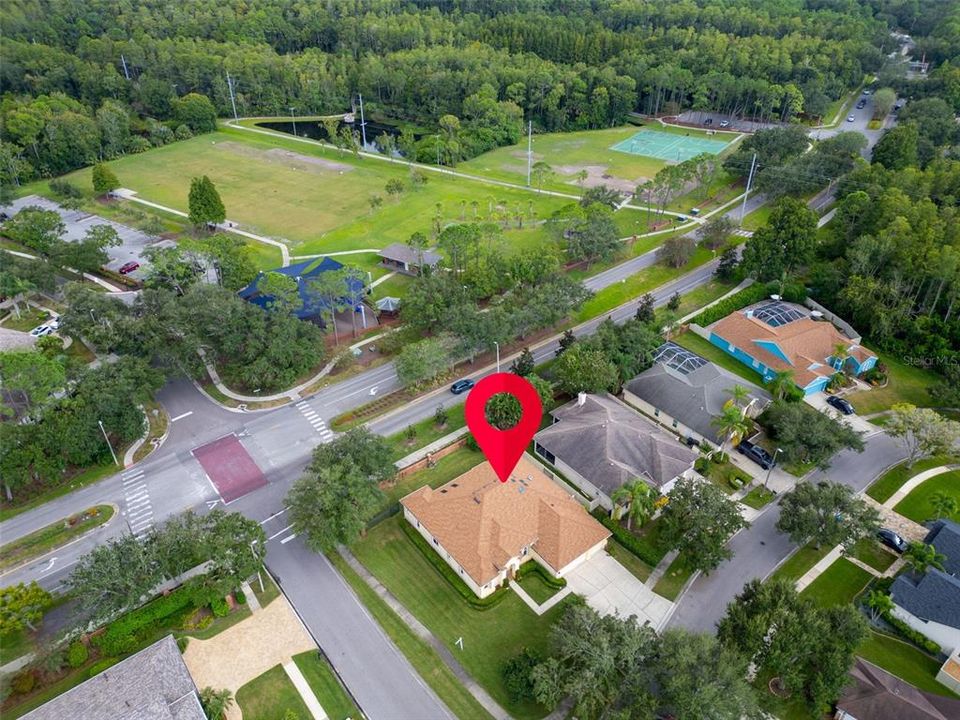 Под контрактом: $675,000 (4 спален, 3 ванн, 2663 Квадратных фут)