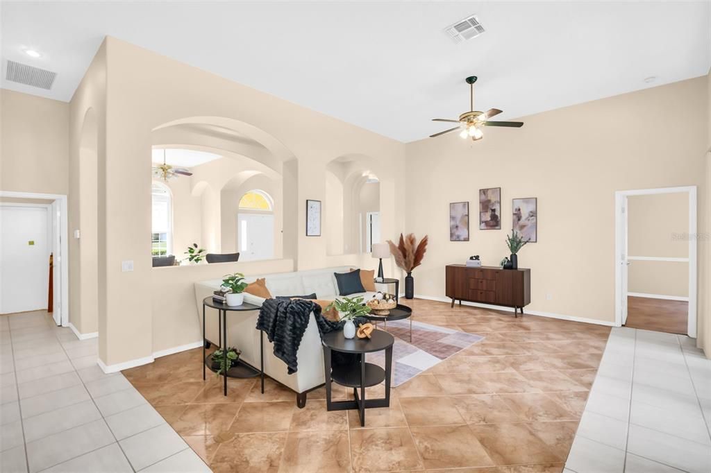 Под контрактом: $675,000 (4 спален, 3 ванн, 2663 Квадратных фут)