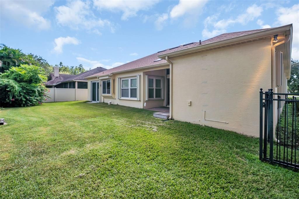 Под контрактом: $675,000 (4 спален, 3 ванн, 2663 Квадратных фут)