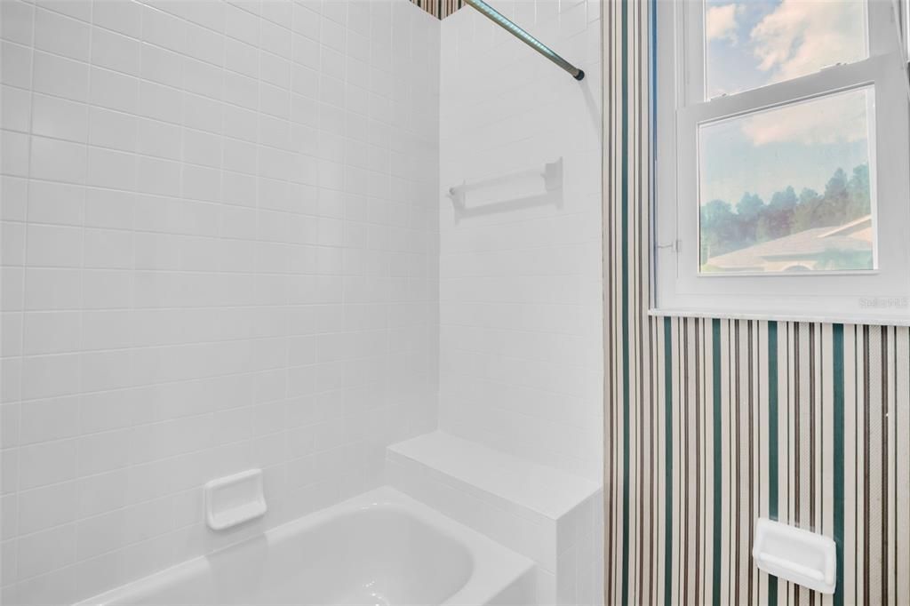 Под контрактом: $675,000 (4 спален, 3 ванн, 2663 Квадратных фут)