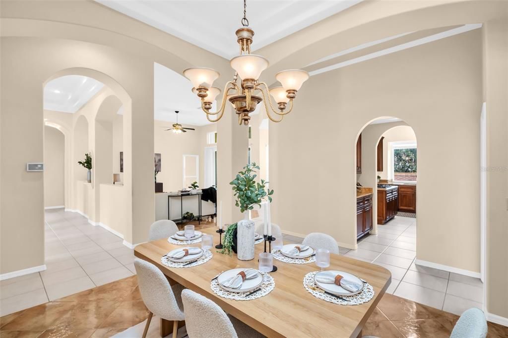 Под контрактом: $675,000 (4 спален, 3 ванн, 2663 Квадратных фут)