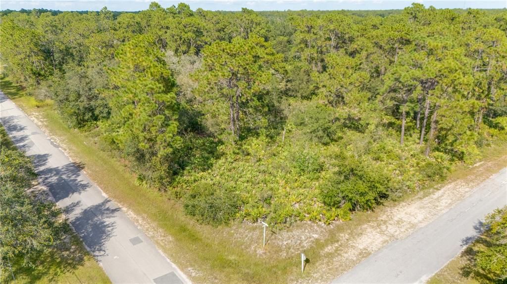 На продажу: $28,000 (0.55 acres)