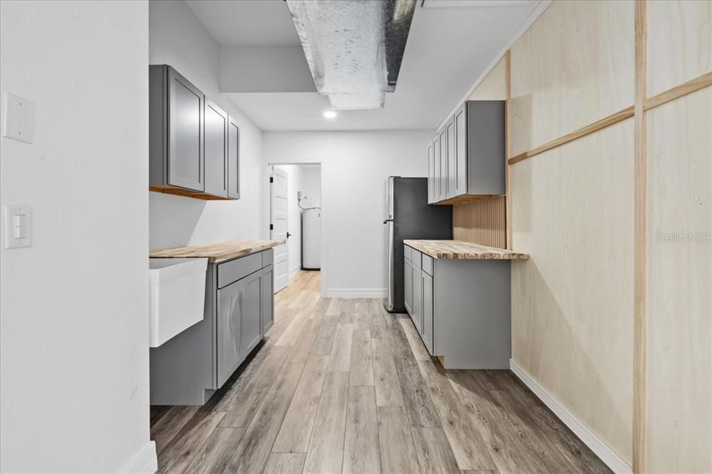 For Sale: $899,000 (3 beds, 2 baths, 2286 Square Feet)