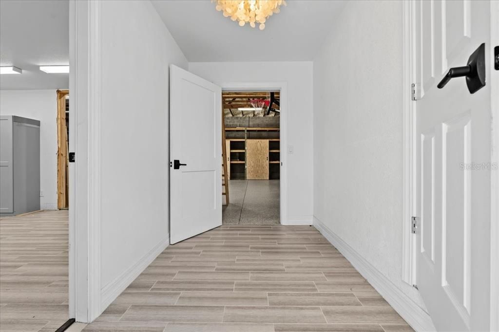 For Sale: $899,000 (3 beds, 2 baths, 2286 Square Feet)