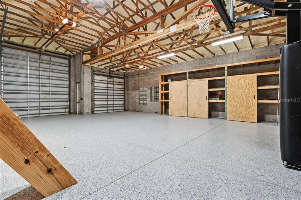 For Sale: $899,000 (3 beds, 2 baths, 2286 Square Feet)