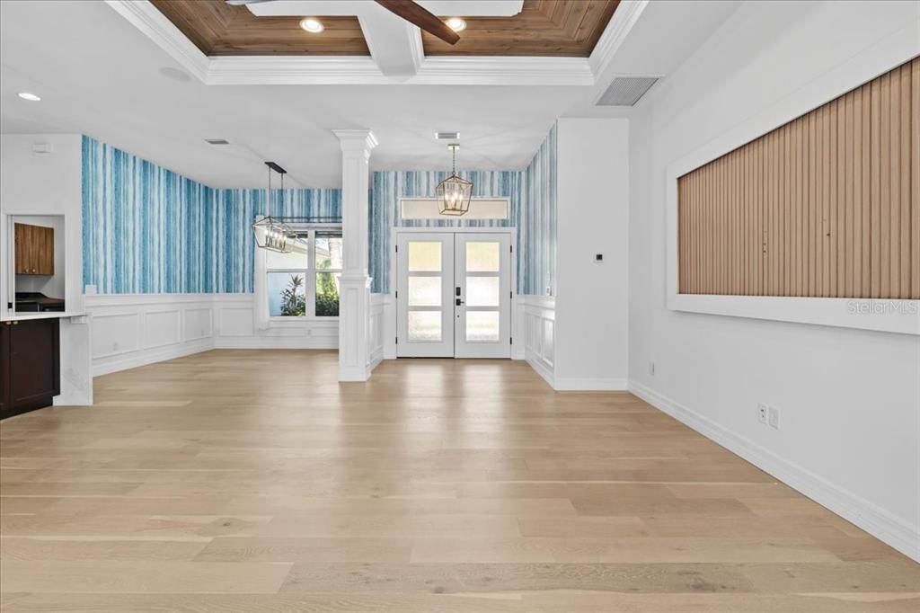 For Sale: $899,000 (3 beds, 2 baths, 2286 Square Feet)